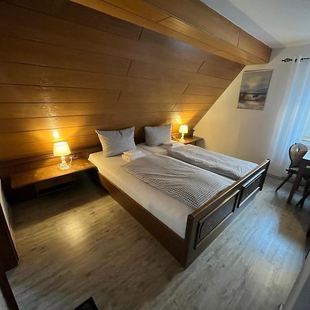 רוטנבורג אוב דר טאובר Gaestehaus Goldenes Lamm מראה חיצוני תמונה